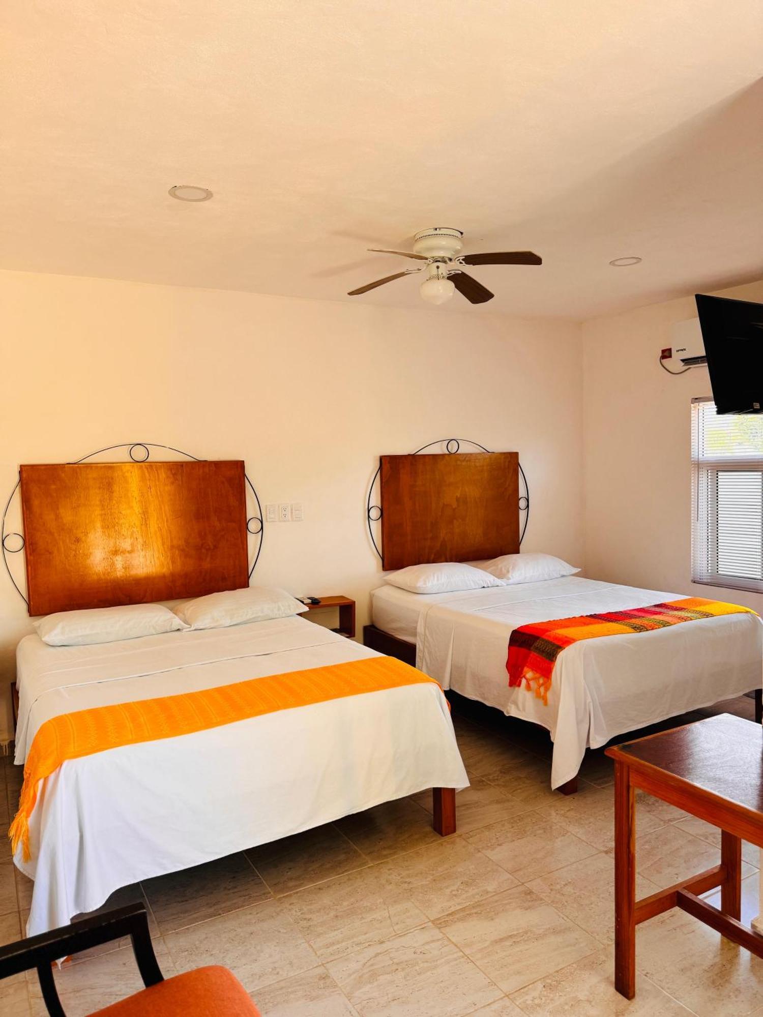 Bed and Breakfast Buenosdias Исамаль Номер фото